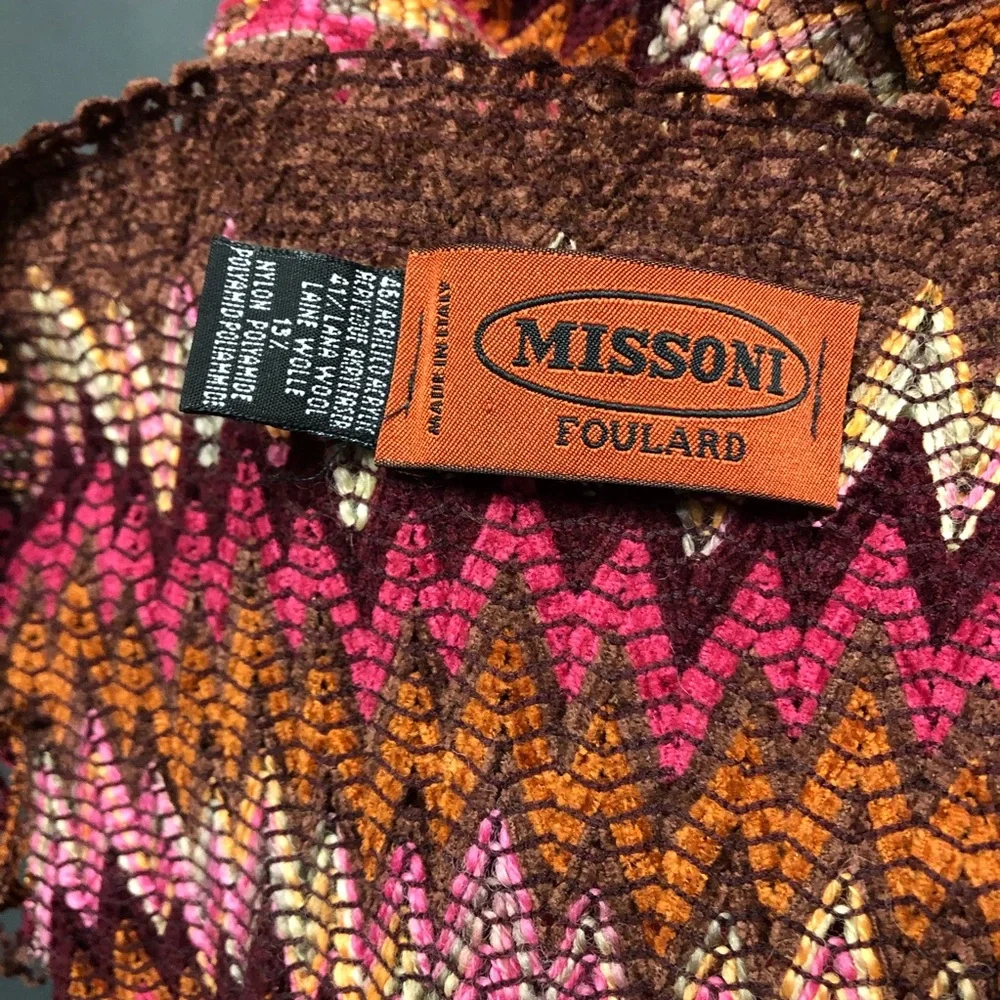 Missoni scarf in zigzag colors of browns,pinks - Picture 3 of 4